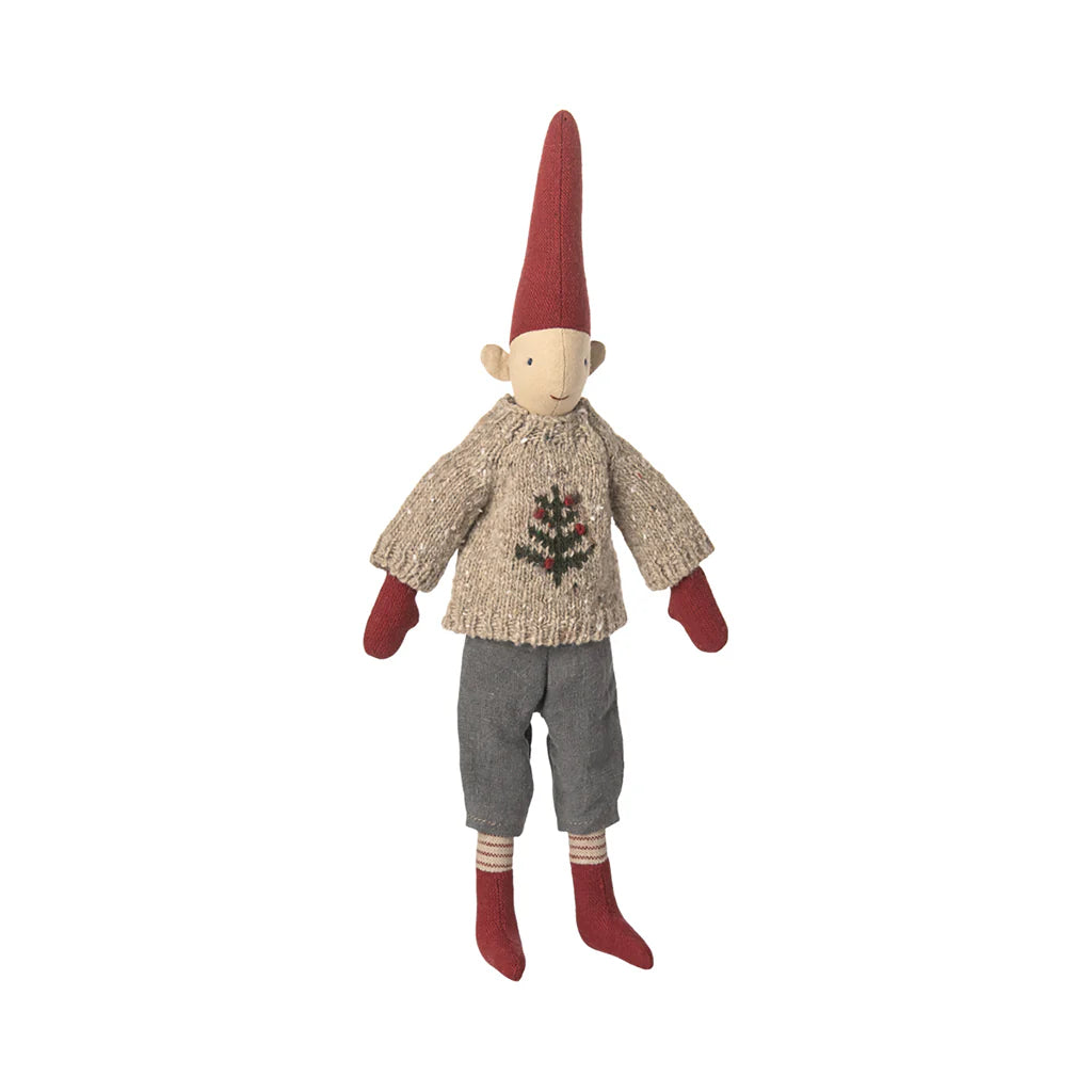 Nissedreng med strikket sweater