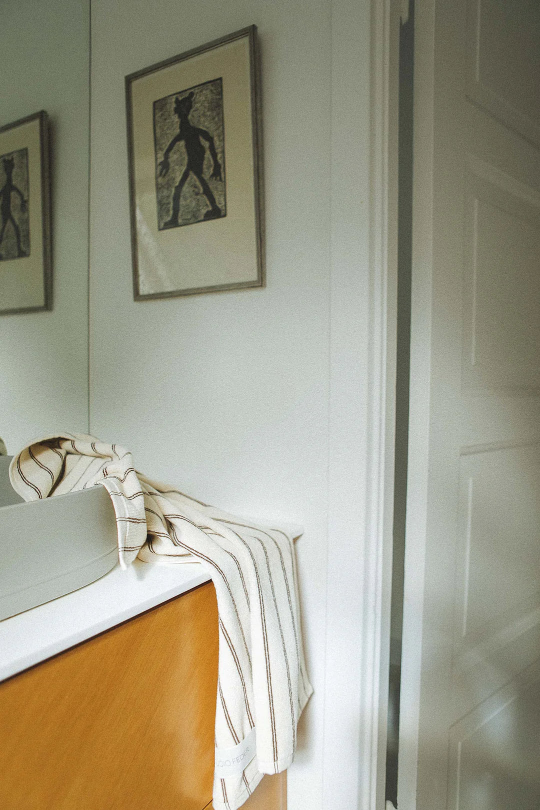 Una Håndklæde, Brown Rain