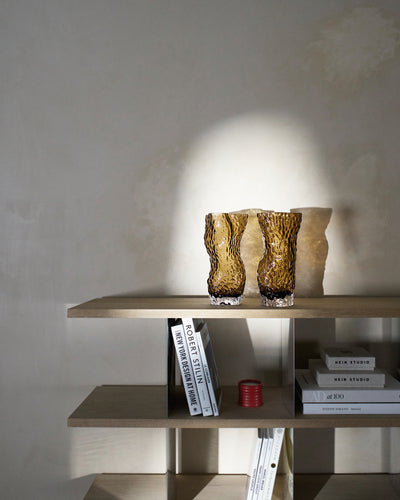 Ostrea vase, smoke
