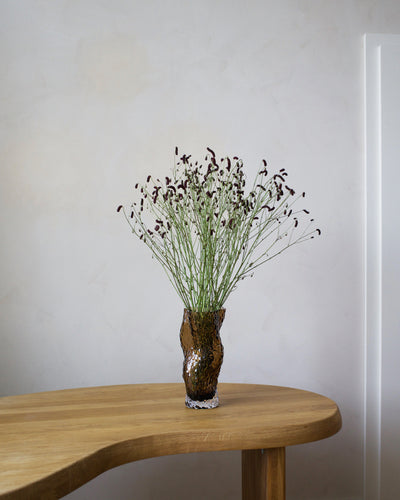 Ostrea vase, smoke